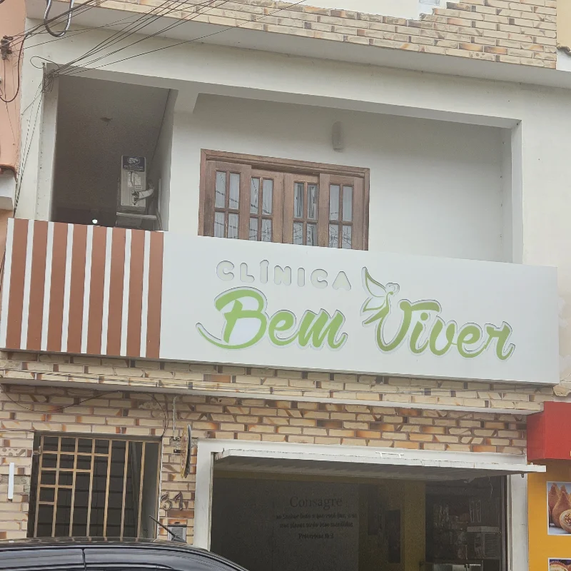 fachada da clínica bem viver rua silva jardim 37 centro carangola mg